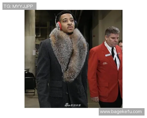 足球球星外套推荐穿搭指南 打造时尚与运动兼备的冬季造型